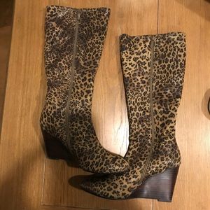 Cheetah / leopard sparkle wedge boot